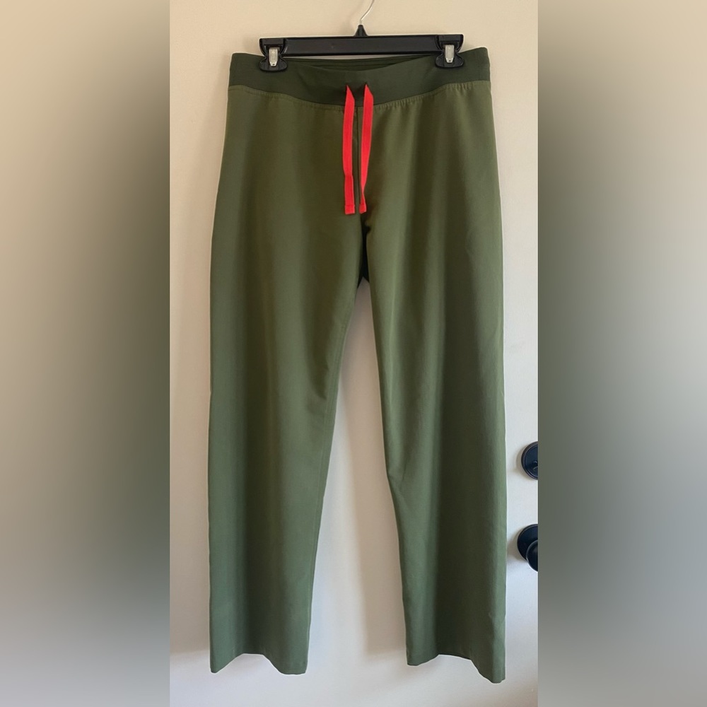 Women’s Livingston Figs Scrub Pants